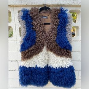 A&A VESA Patchwork White/Blue/Grey/Taupe Sheepskin Vest Size 36 Made in Romania
